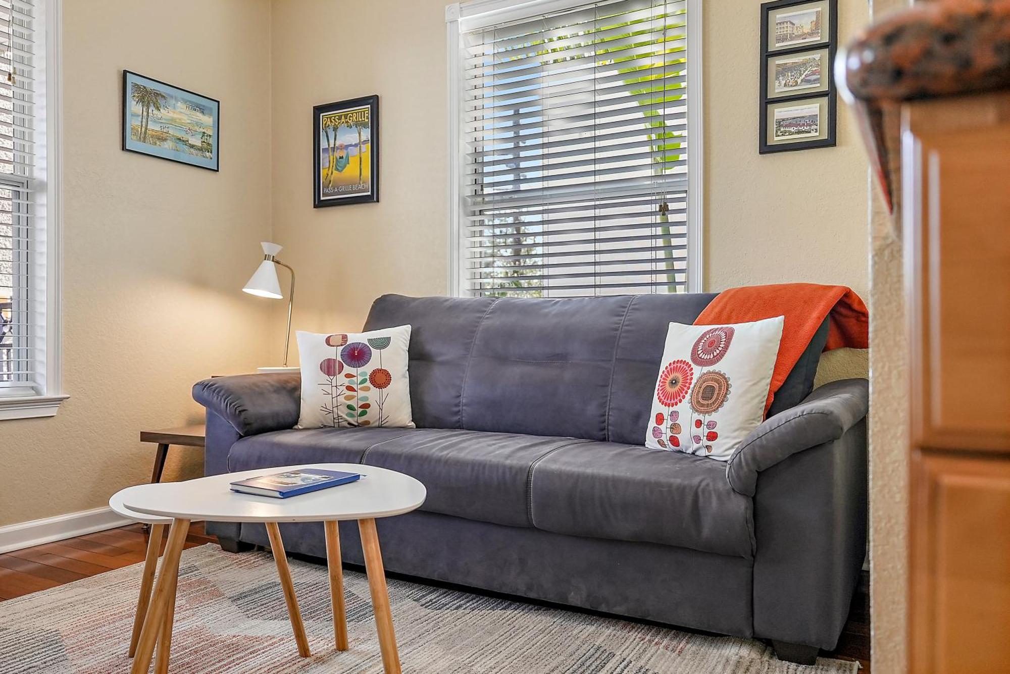 Retro Retreat In Dtsp - Explore The Downtown Area Сейнт Питърсбърг Екстериор снимка