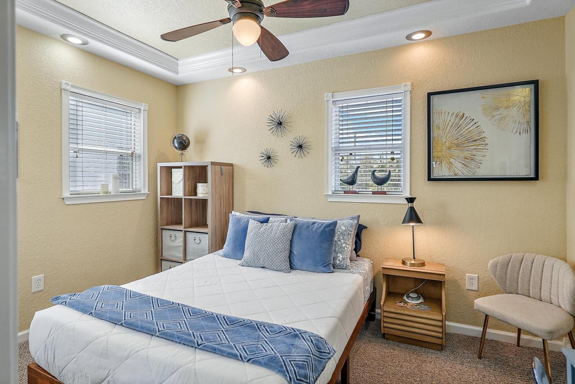 Retro Retreat In Dtsp - Explore The Downtown Area Сейнт Питърсбърг Екстериор снимка